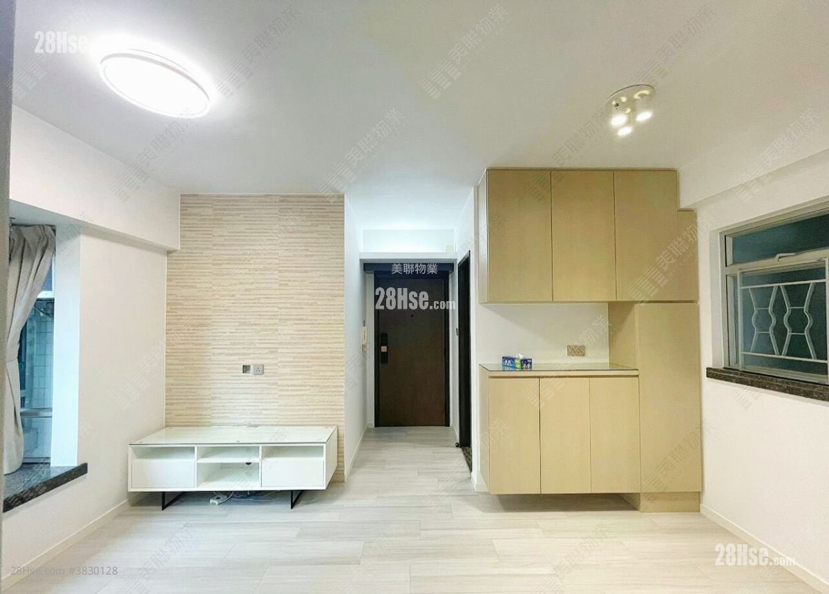 The Metro City Rental 2 Bedrooms , 1 Bathroom 420 ft²