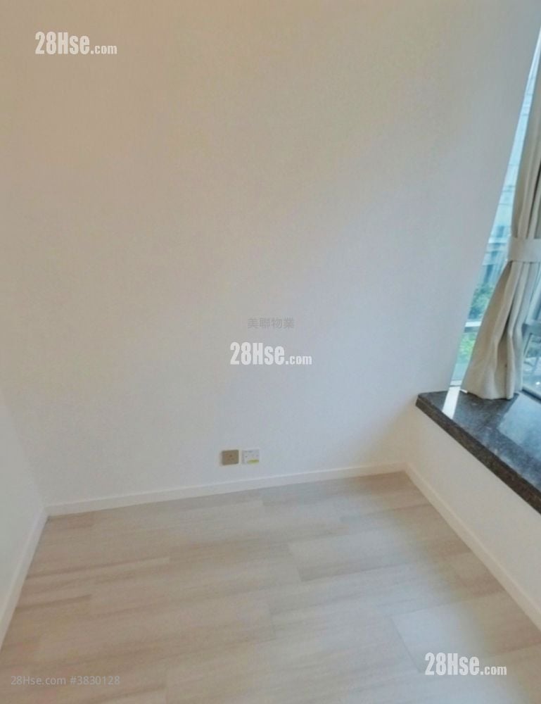 The Metro City Rental 2 Bedrooms , 1 Bathroom 420 ft²