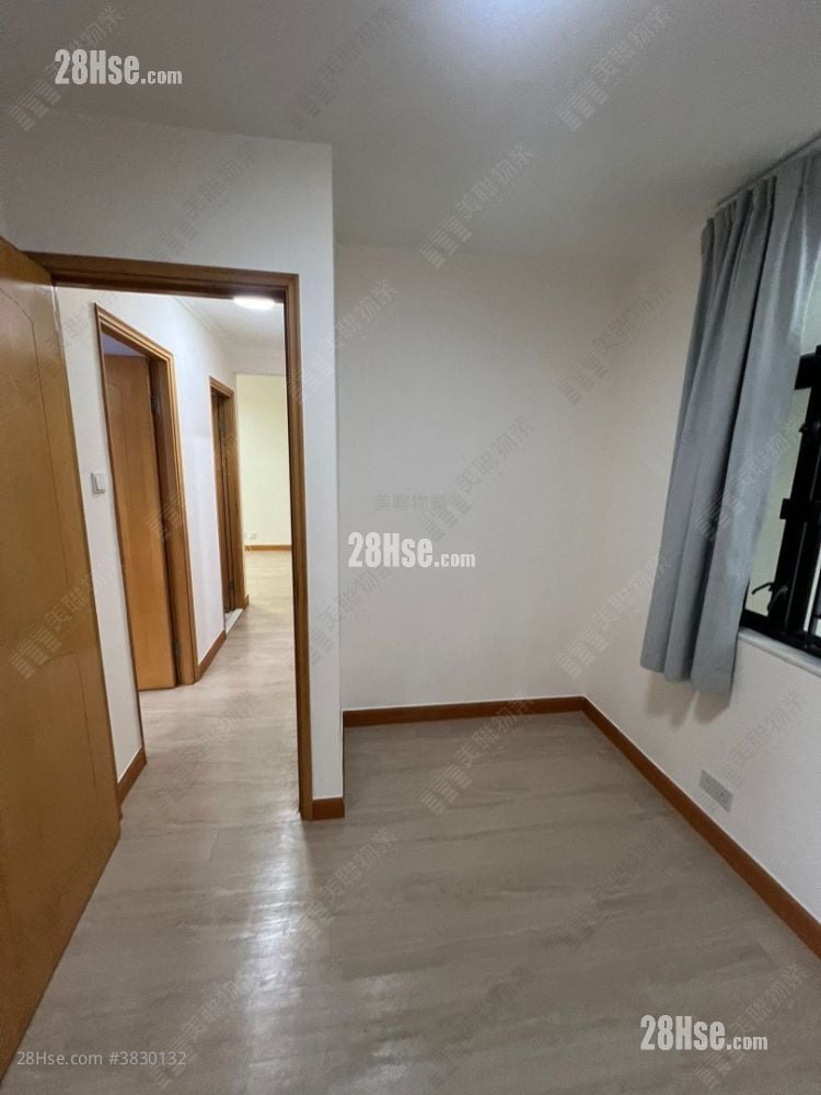 Luk Yeung Sun Chuen Rental 2 Bedrooms , 1 Bathroom 445 ft²