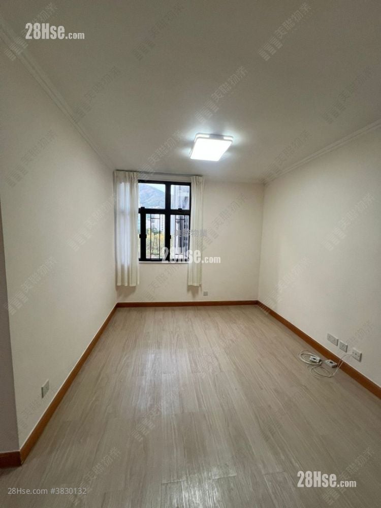 Luk Yeung Sun Chuen Rental 2 Bedrooms , 1 Bathroom 445 ft²