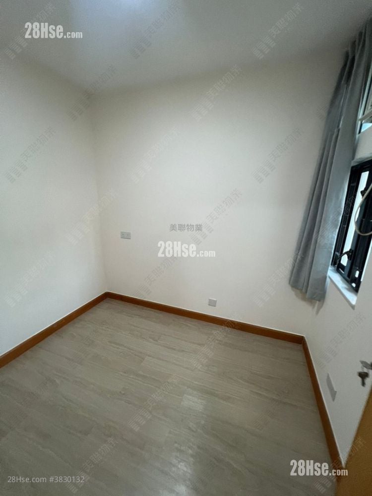 Luk Yeung Sun Chuen Rental 2 Bedrooms , 1 Bathroom 445 ft²