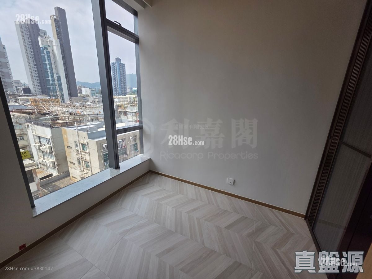 Eight Southpark Rental 1 Bedroom , 1 Bathroom 258 ft²