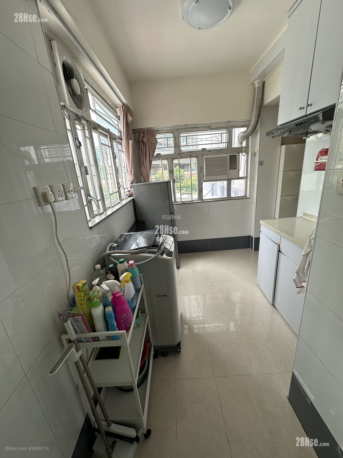 Wah On House (Building) Rental 1 Bedroom , 1 Bathroom 150 ft²