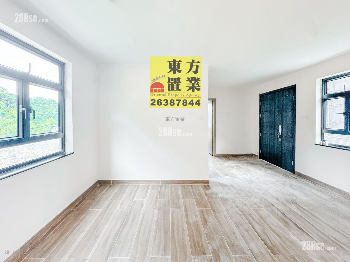 村屋 售盤 3 房 , 2 浴室 700 平方呎