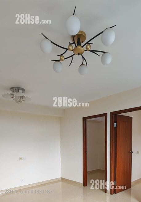 Ming Nga Court Rental 2 Bedrooms , 1 Bathroom 363 ft²