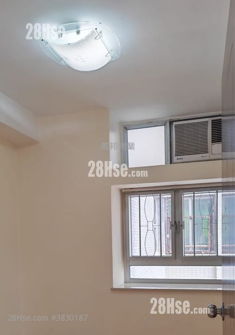 Ming Nga Court Rental 2 Bedrooms , 1 Bathroom 363 ft²