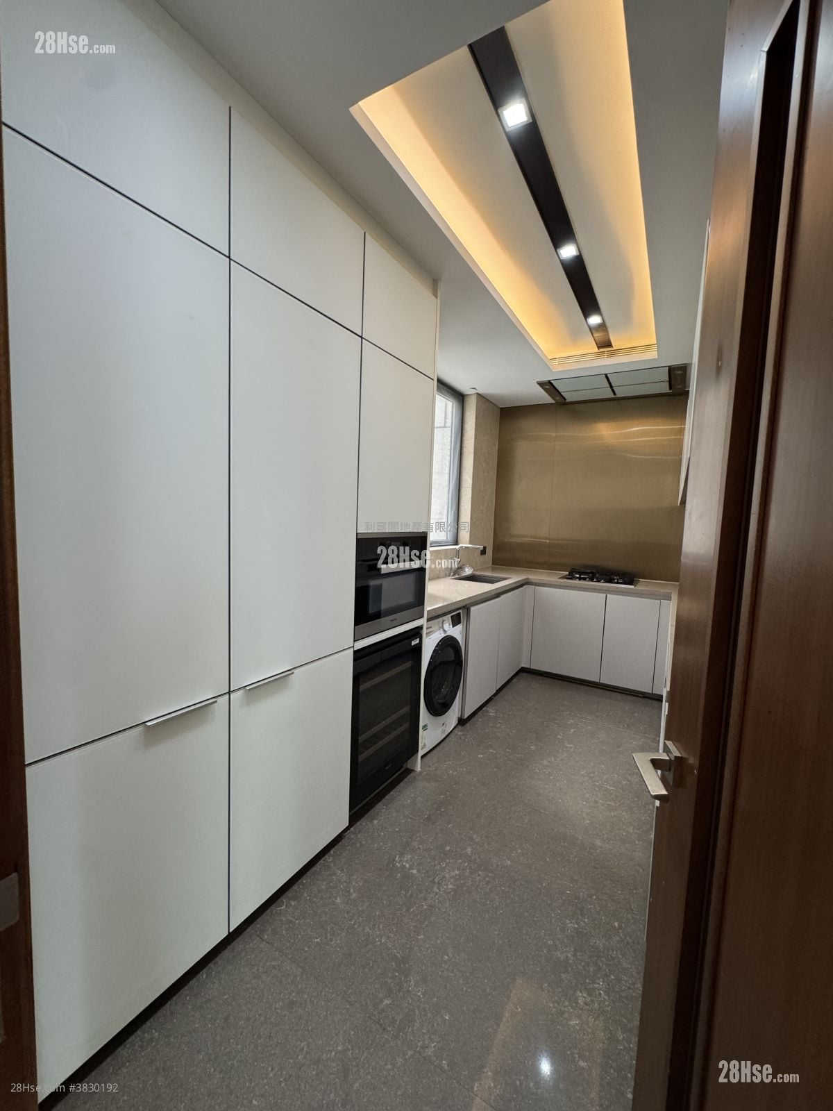 One Kai Tak(Ii) Sell 4 Bedrooms , 4 Bathrooms 1,600 ft²
