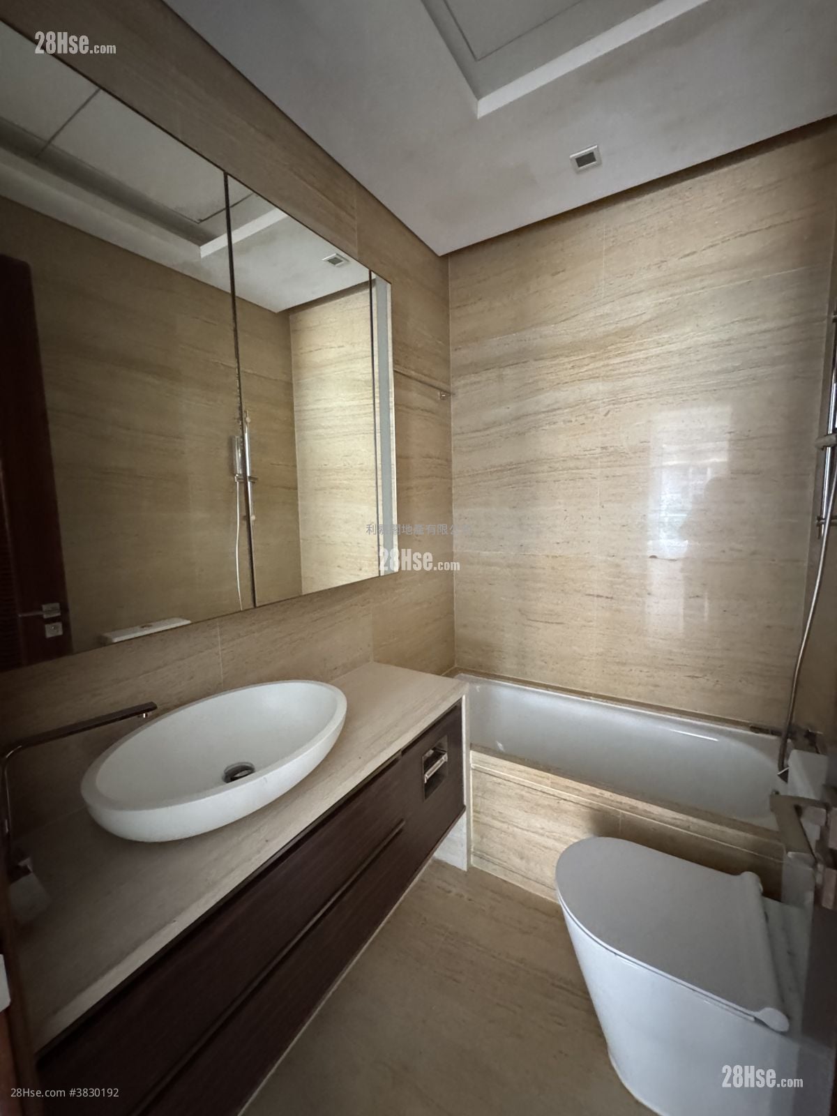 One Kai Tak(Ii) Sell 4 Bedrooms , 4 Bathrooms 1,600 ft²