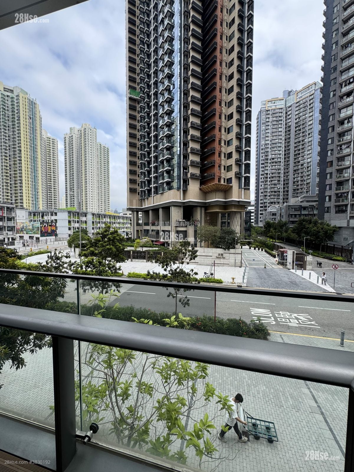 One Kai Tak(Ii) Sell 4 Bedrooms , 4 Bathrooms 1,600 ft²