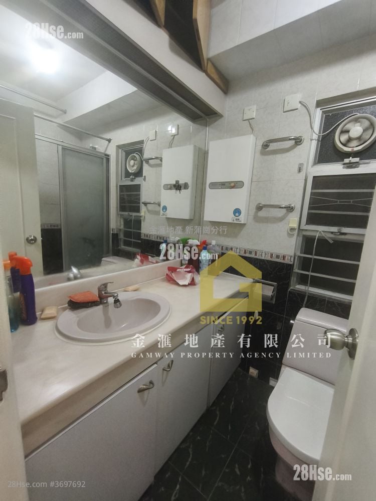 Yue Xiu Plaza Sell 3 Bedrooms , 1 Bathroom 566 ft²