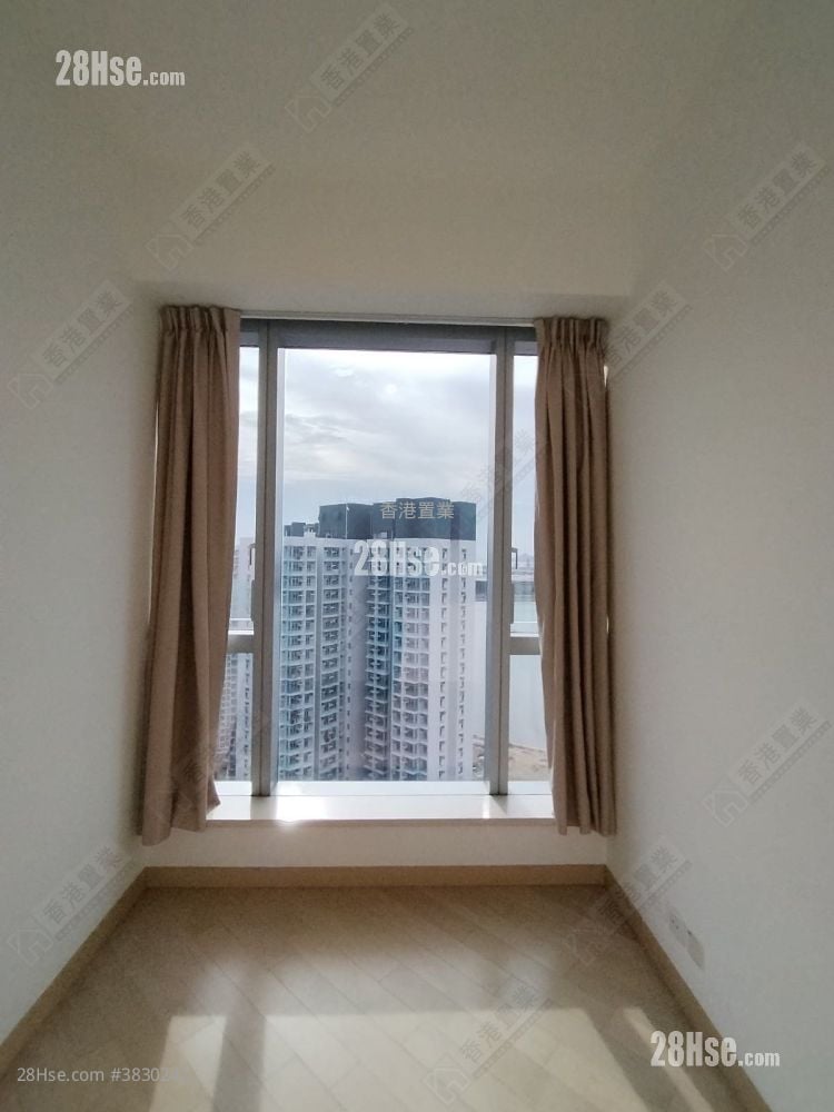 Century Link Sell 3 Bedrooms 572 ft²