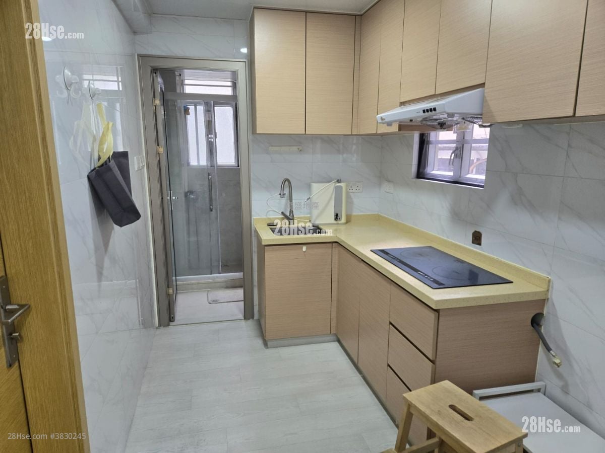 Chinese Mansion Rental 3 Bedrooms , 1 Bathroom 714 ft²