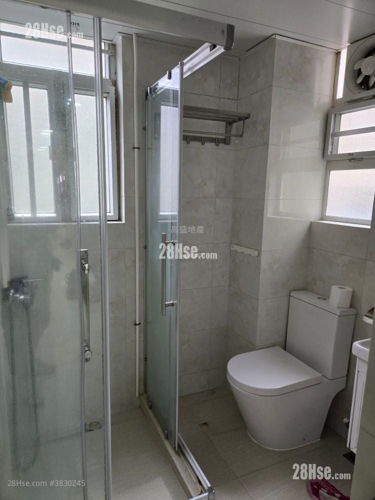 Chinese Mansion Rental 3 Bedrooms , 1 Bathroom 714 ft²