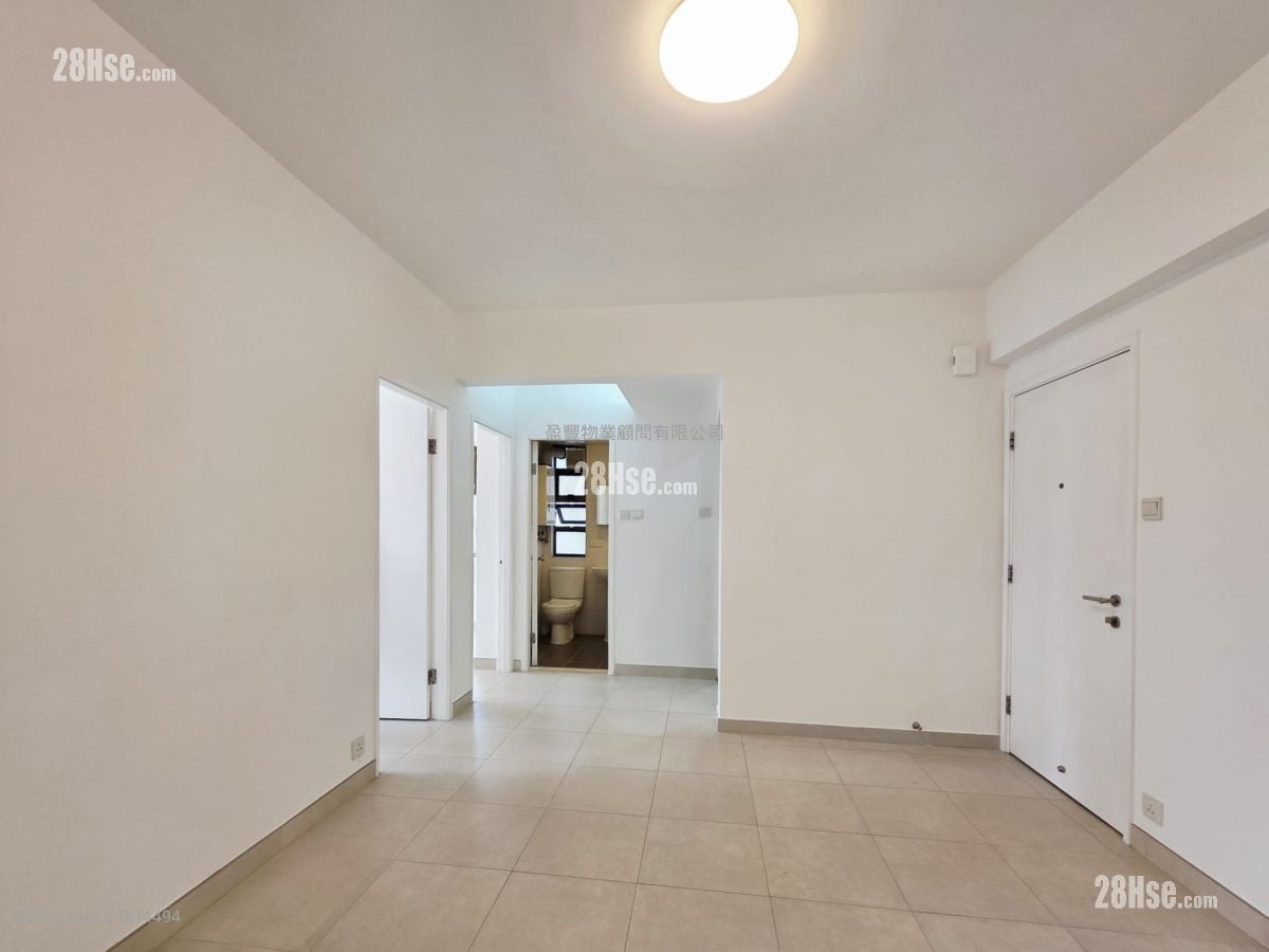 Pearl City Mansion Sell 2 Bedrooms , 1 Bathroom 493 ft²