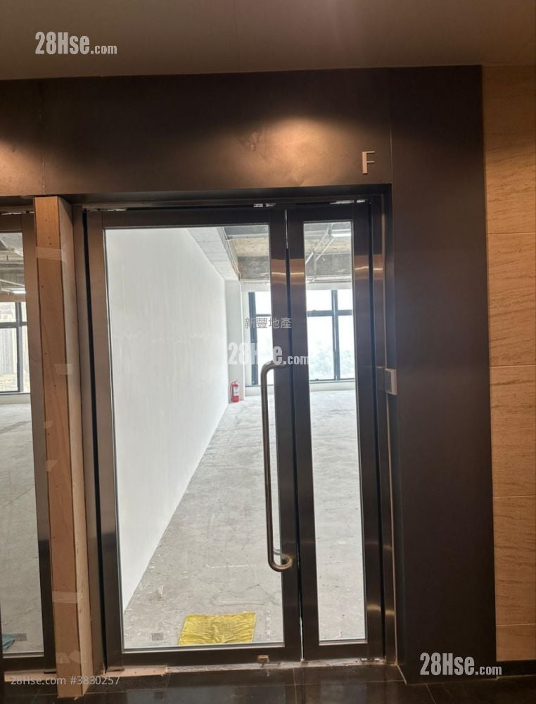 Legend Tower Rental 1,377 ft²