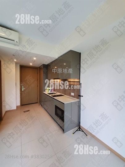 The Bloomsway Sell Studio 308 ft²