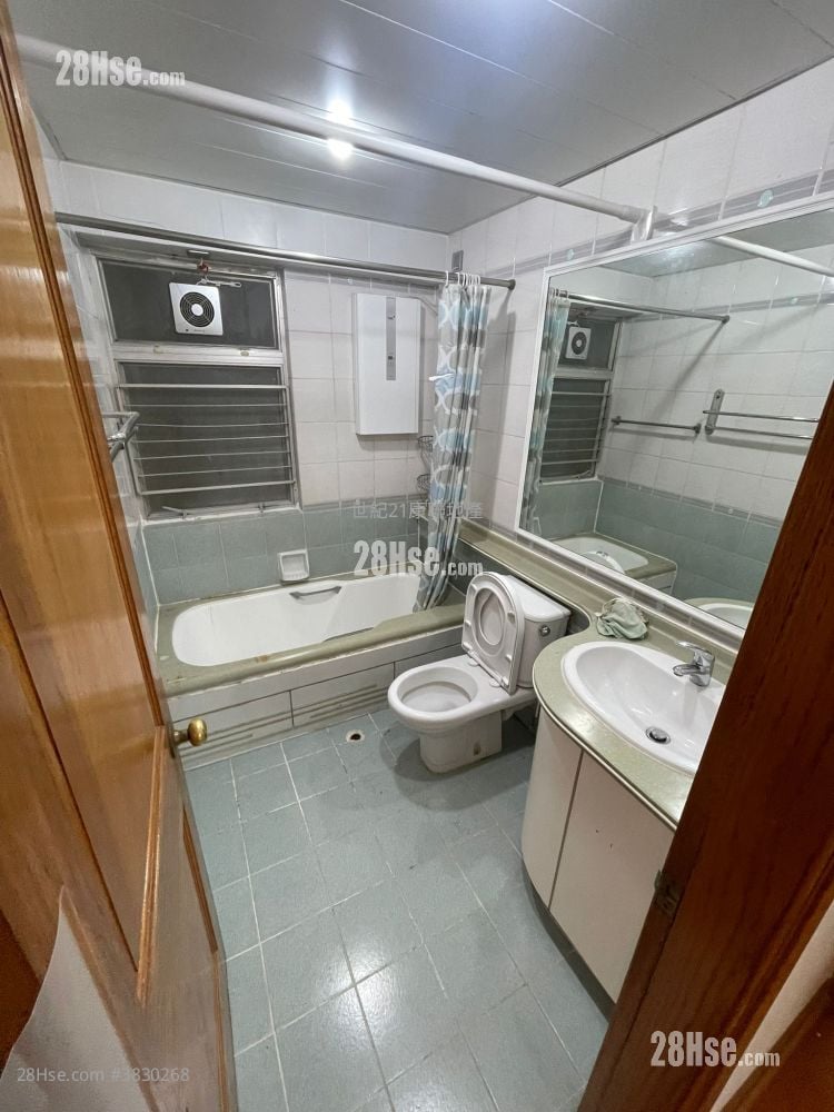 Laguna City Rental 5+ Bedrooms , 3 Bathrooms 1,204 ft²