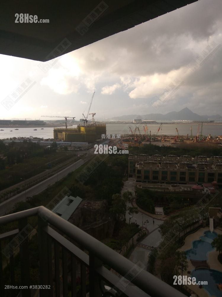 Caribbean Coast Sell 3 Bedrooms 748 ft²