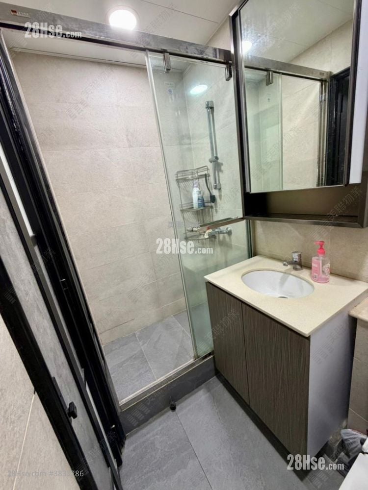Kam Lung Court Rental 2 Bedrooms , 1 Bathroom 401 ft²