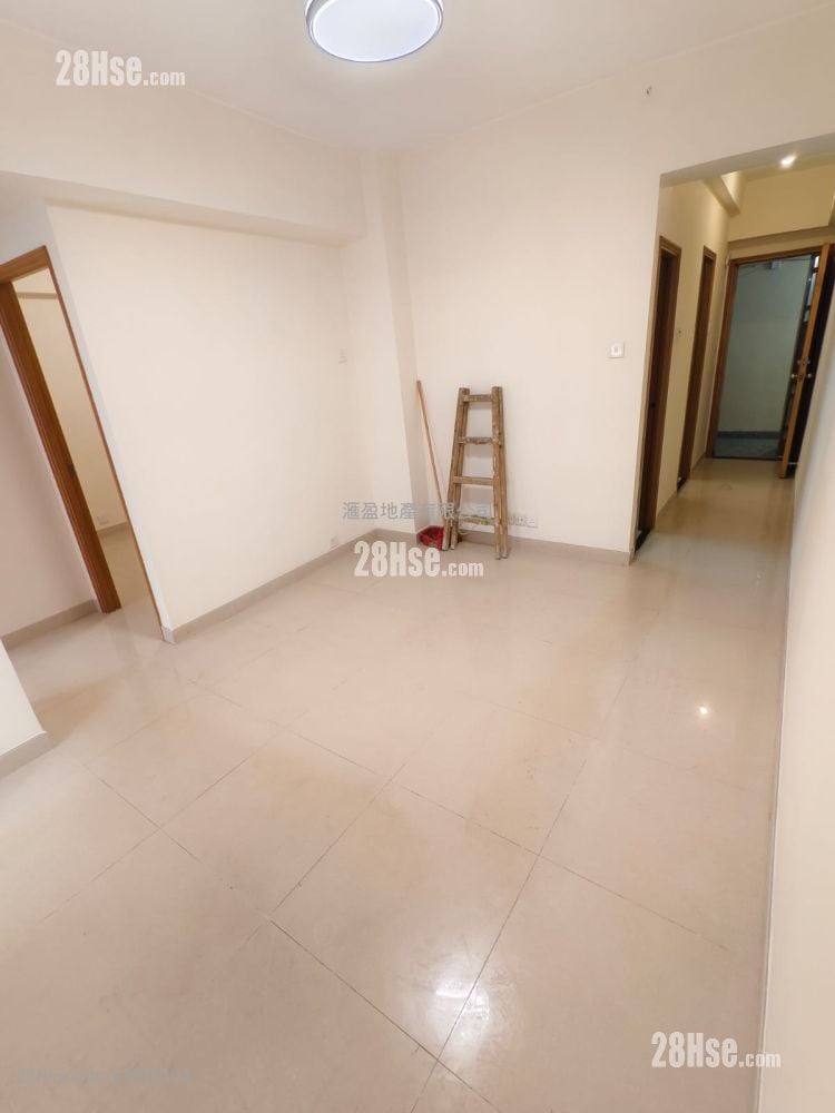 Nam Tin Building Rental 3 Bedrooms , 1 Bathroom 653 ft²