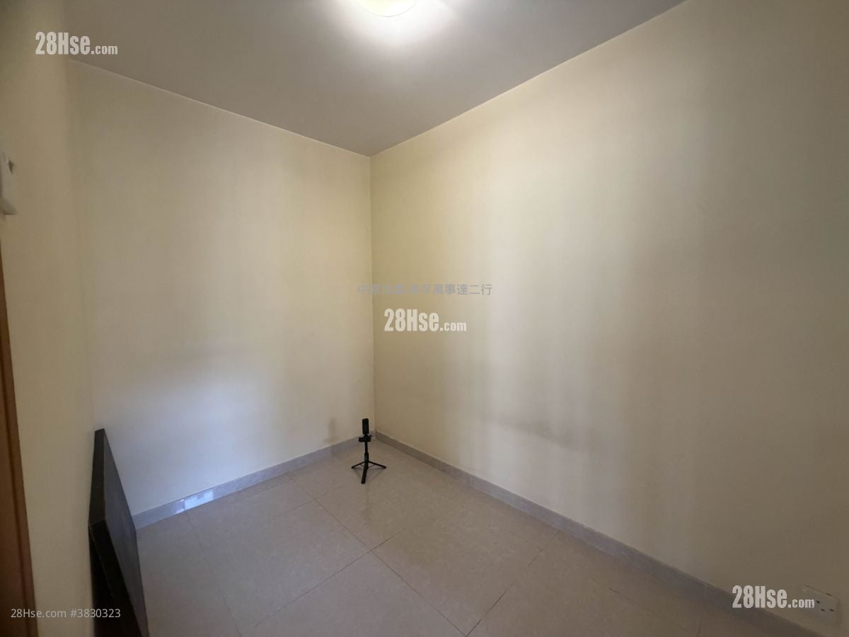 Mei Foo Sun Chuen Sell 3 Bedrooms , 1 Bathroom 654 ft²