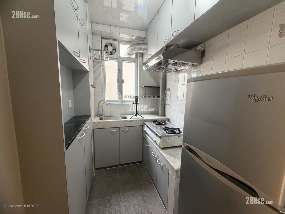 Mei Foo Sun Chuen Sell 3 Bedrooms , 1 Bathroom 654 ft²