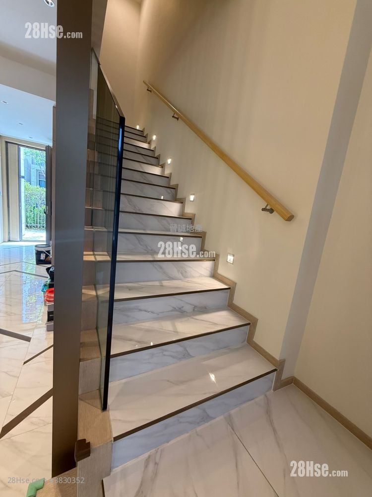 Napa Sell 4 Bedrooms , 4 Bathrooms 2,061 ft²