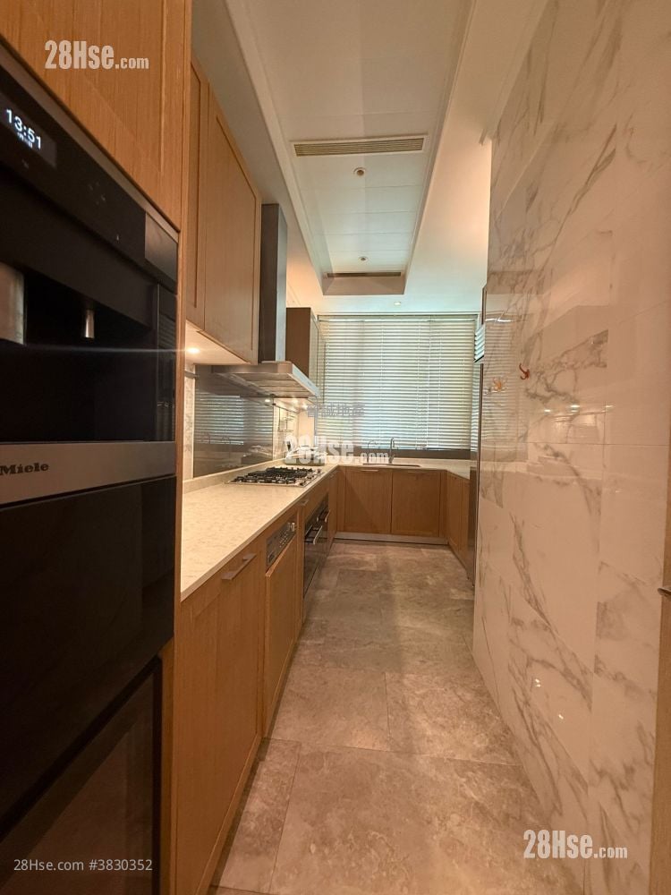 Napa Sell 4 Bedrooms , 4 Bathrooms 2,061 ft²