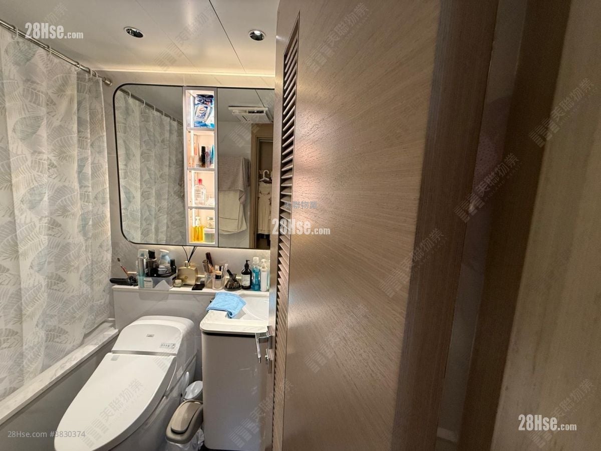 St Martin Sell 3 Bedrooms , 2 Bathrooms 631 ft²