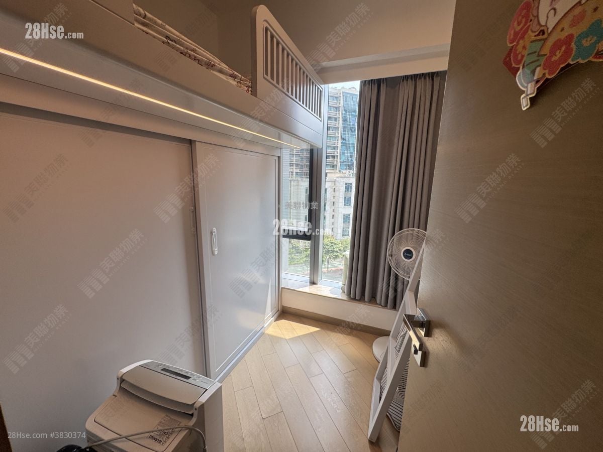 St Martin Sell 3 Bedrooms , 2 Bathrooms 631 ft²