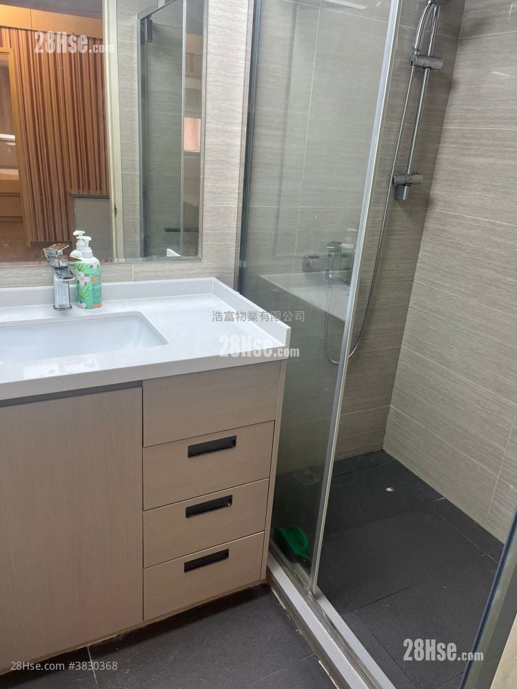 Tak Lee Building Rental 2 Bedrooms , 1 Bathroom 380 ft²