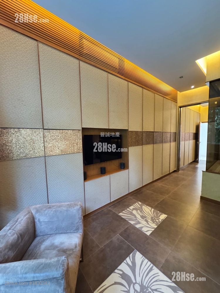 Monte Carlo Villas Sell 5+ Bedrooms , 4 Bathrooms 2,044 ft²
