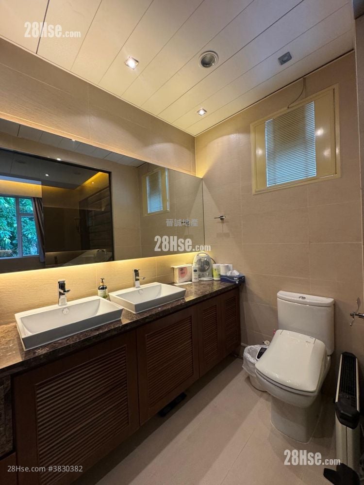 Monte Carlo Villas Sell 5+ Bedrooms , 4 Bathrooms 2,044 ft²