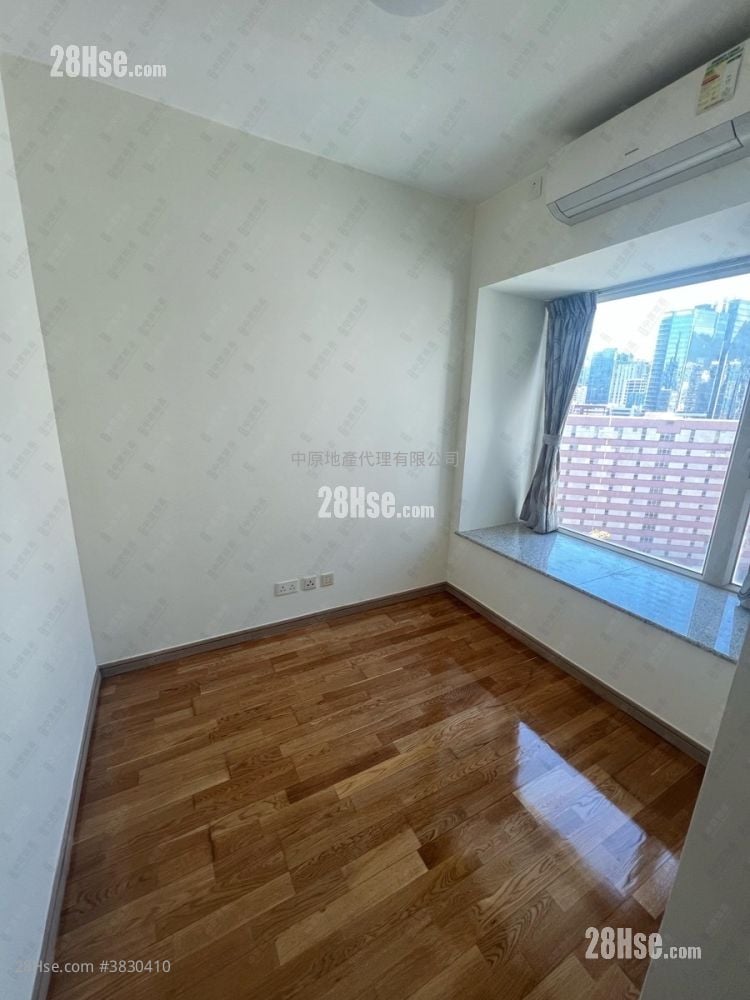 The Sparkle Sell 2 Bedrooms , 1 Bathroom 511 ft²