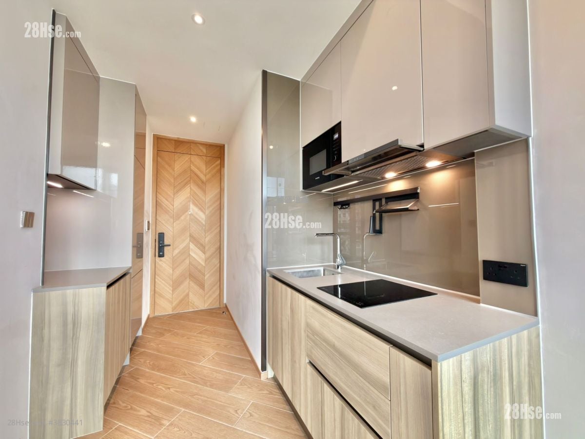 Garden Crescent Rental Studio , 1 Bathroom 260 ft²