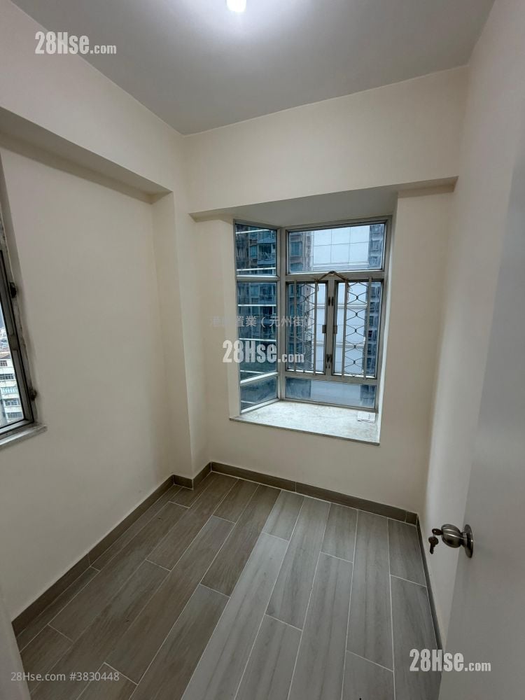 Yiu Fai Mansion Sell 2 Bedrooms , 1 Bathroom 219 ft²