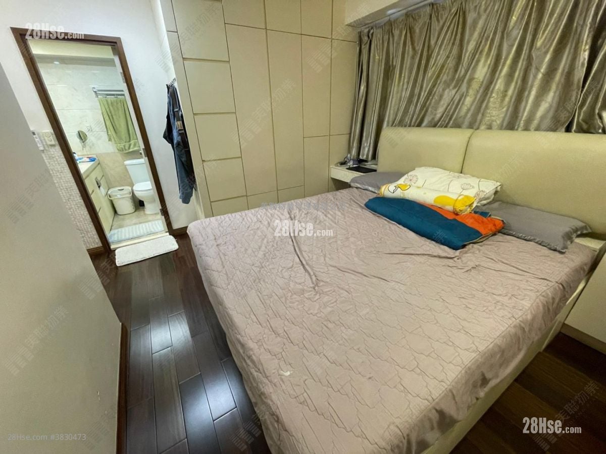 Gallant Court Sell 3 Bedrooms , 2 Bathrooms 1,292 ft²