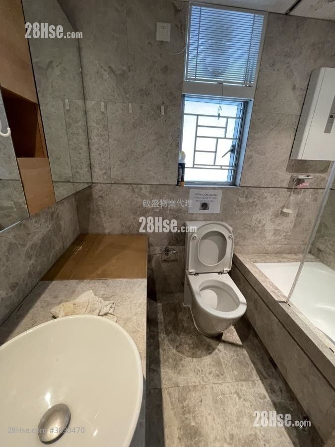 Billionnaire Royale Sell 3 Bedrooms , 2 Bathrooms 856 ft²