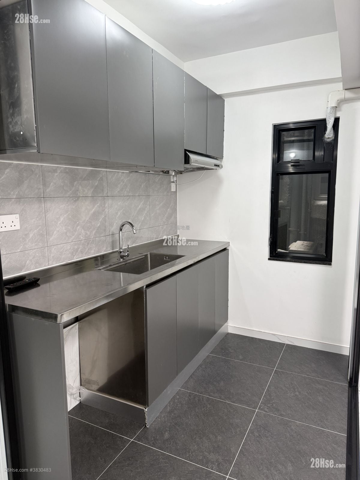 Golden Jubilee House Sell 3 Bedrooms , 2 Bathrooms 616 ft²