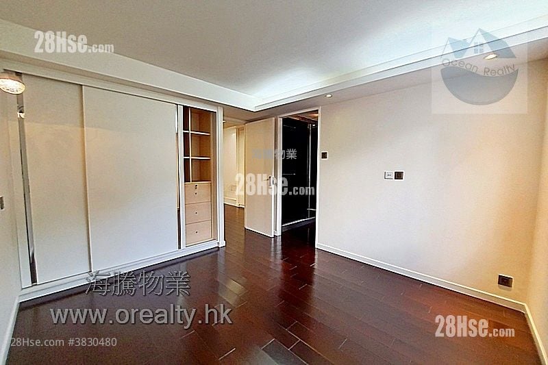 Sai Kung Village House Rental 2 Bedrooms , 2 Bathrooms 1,400 ft²