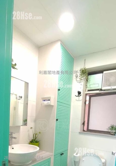 宝翠园 售盘 3 房 , 2 浴室 889 平方尺