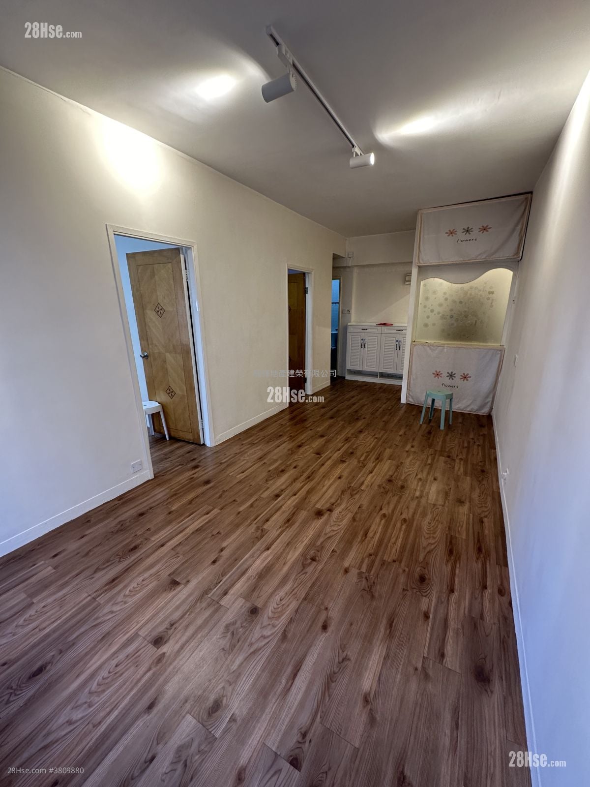 Bell House Rental 2 Bedrooms , 1 Bathroom 575 ft²