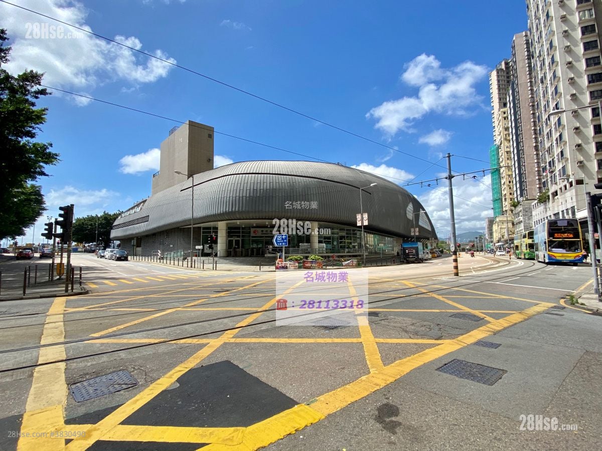 坚尼地城泳池