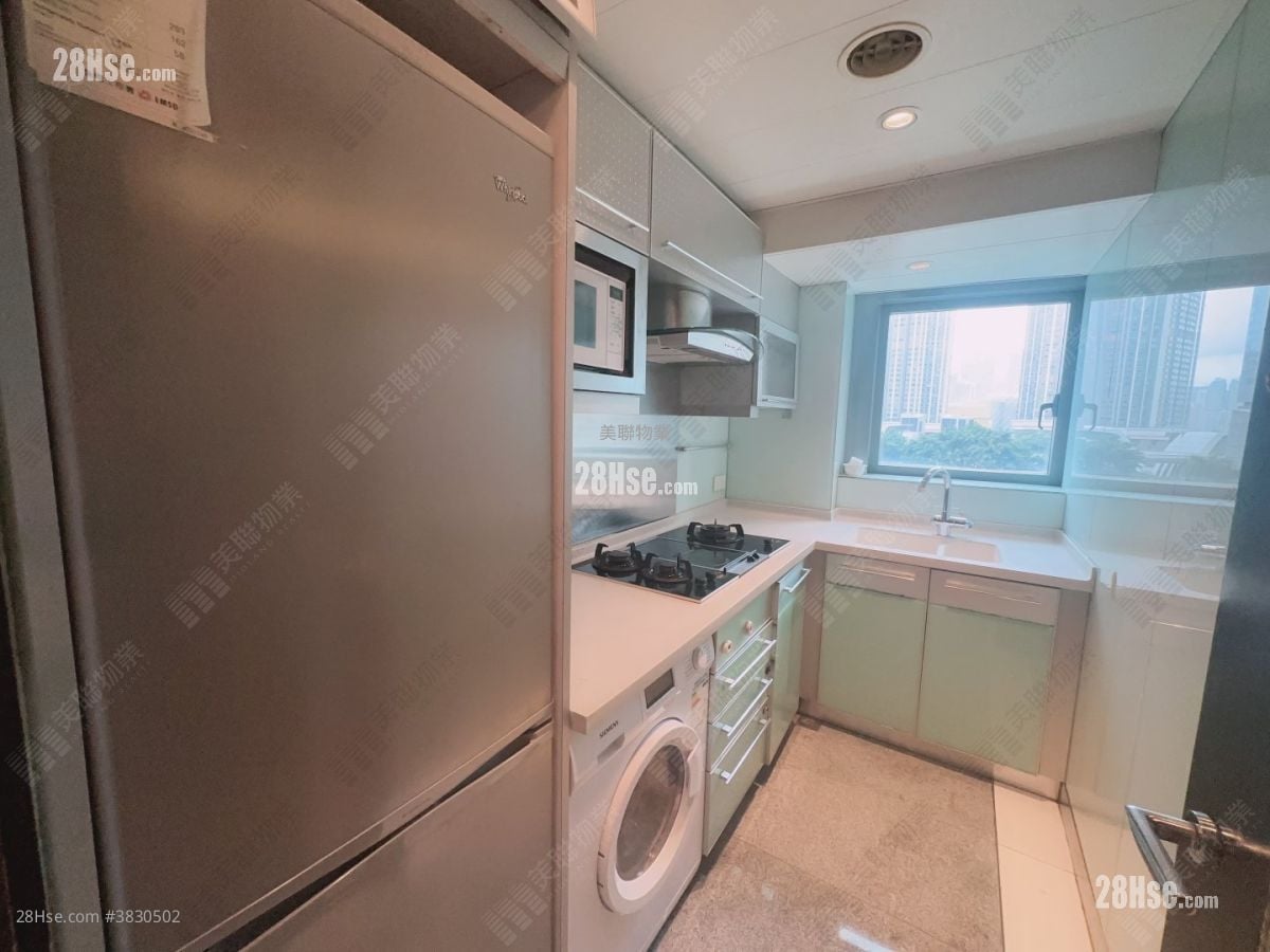 The Harbourside Sell 2 Bedrooms , 2 Bathrooms 743 ft²