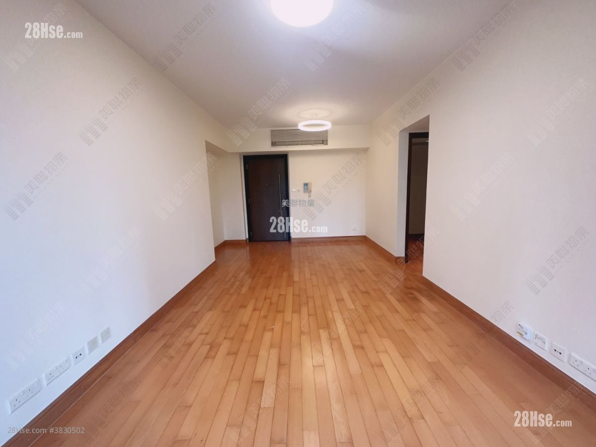The Harbourside Sell 2 Bedrooms , 2 Bathrooms 743 ft²