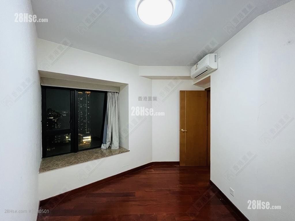 The Arch Rental 395 ft²