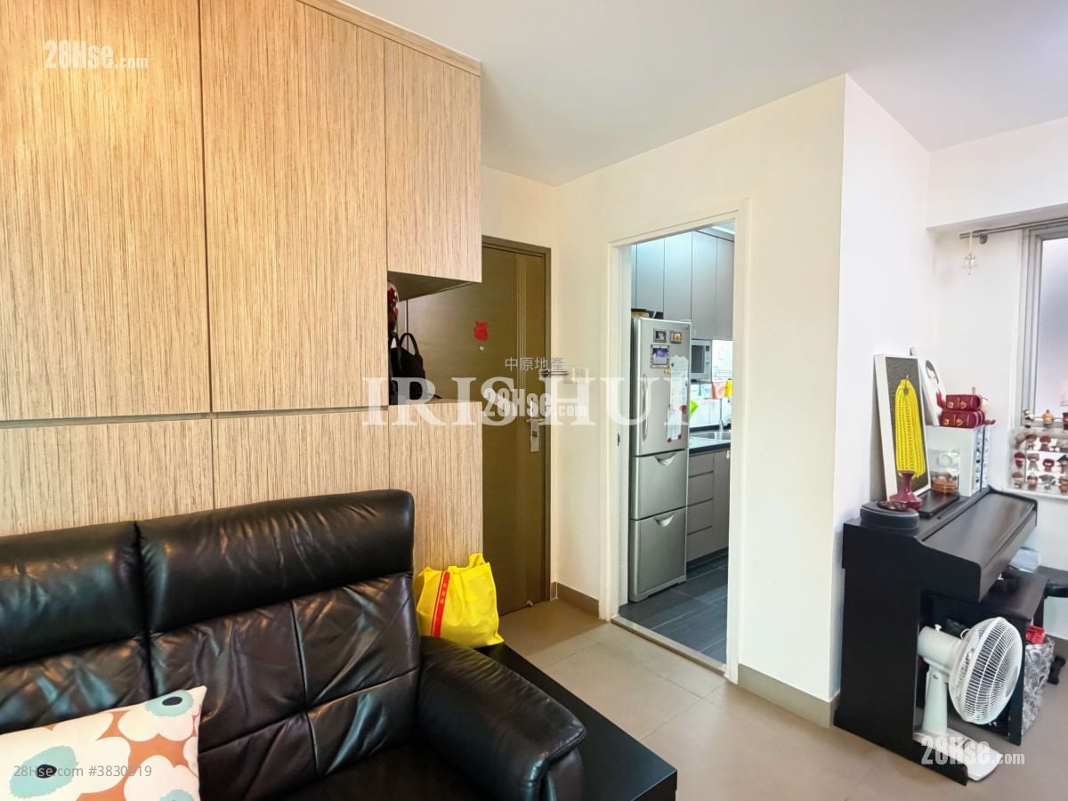 The Pinnacle Sell 2 Bedrooms 564 ft²