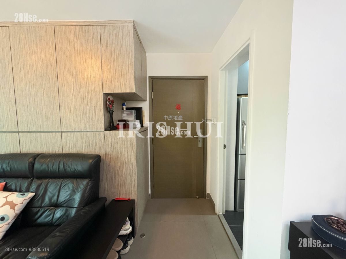 The Pinnacle Sell 2 Bedrooms 564 ft²