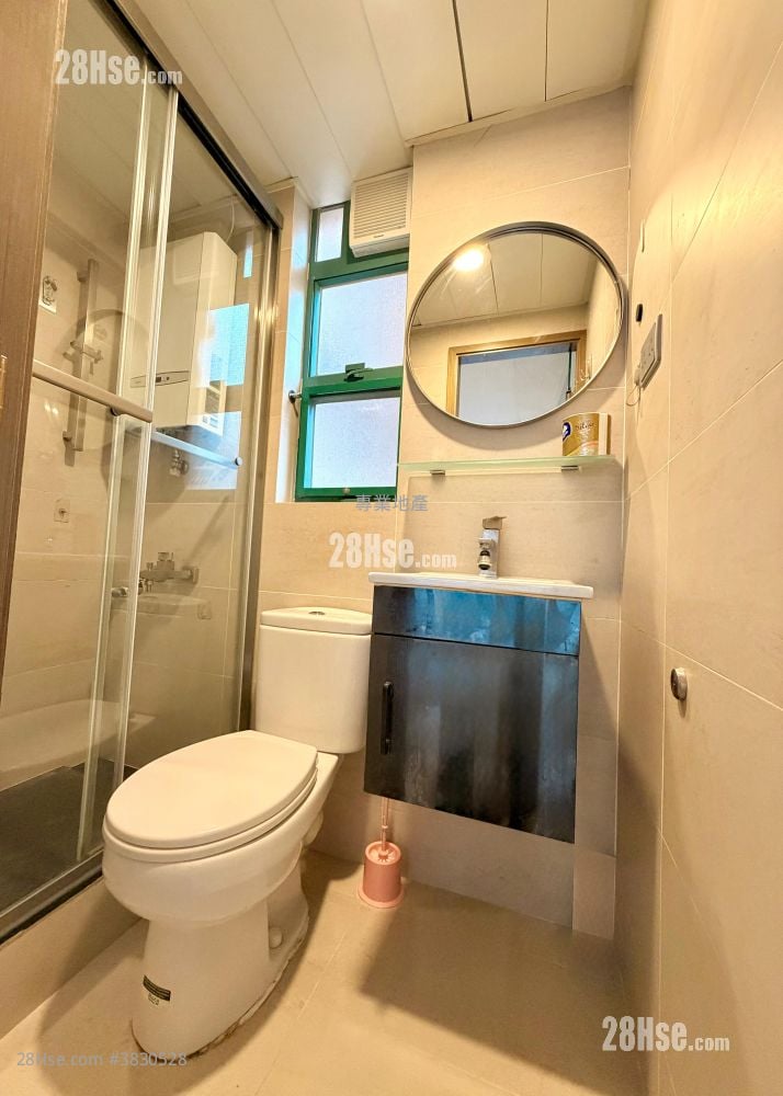 Valiant Court Rental 1 Bedroom , 1 Bathroom 307 ft²