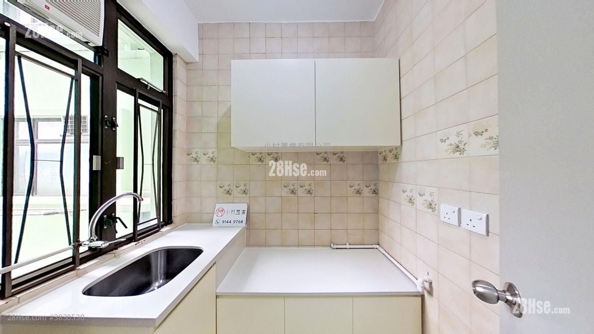 廚房: 福至大廈 租盤 3 房 , 1 浴室 513 平方呎